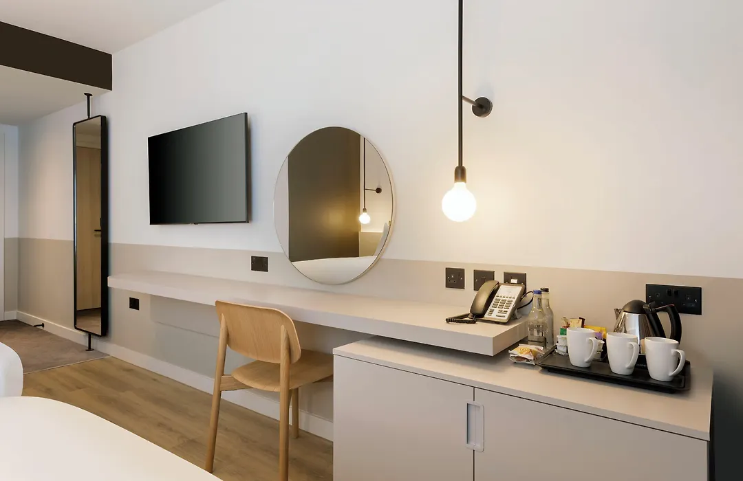 Leonardo Hotel Manchester Piccadilly-1